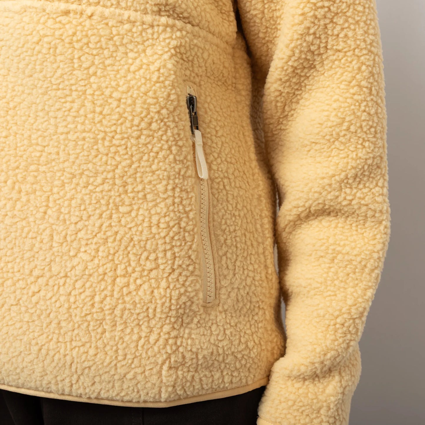 Patagonia Womens Retro Pile Fleece Marsupial Beeswax